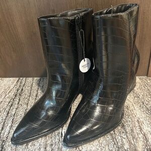 NEW! Women's Ankle Boots, black, chunky heel, memory foam